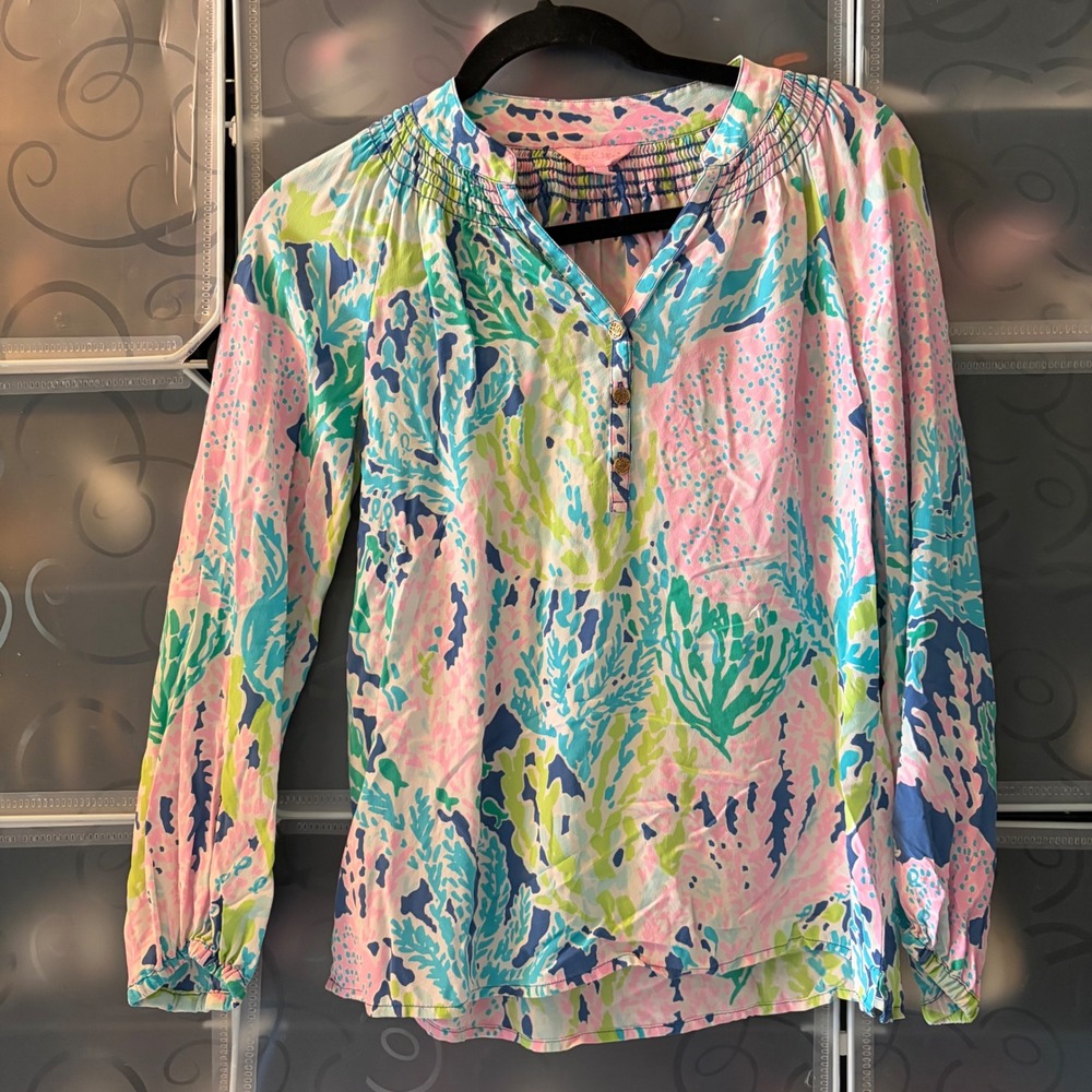 Lilly Pulitzer Elsa Silk Top XXS Multicolored Coral Reef Print Blouse Smocked